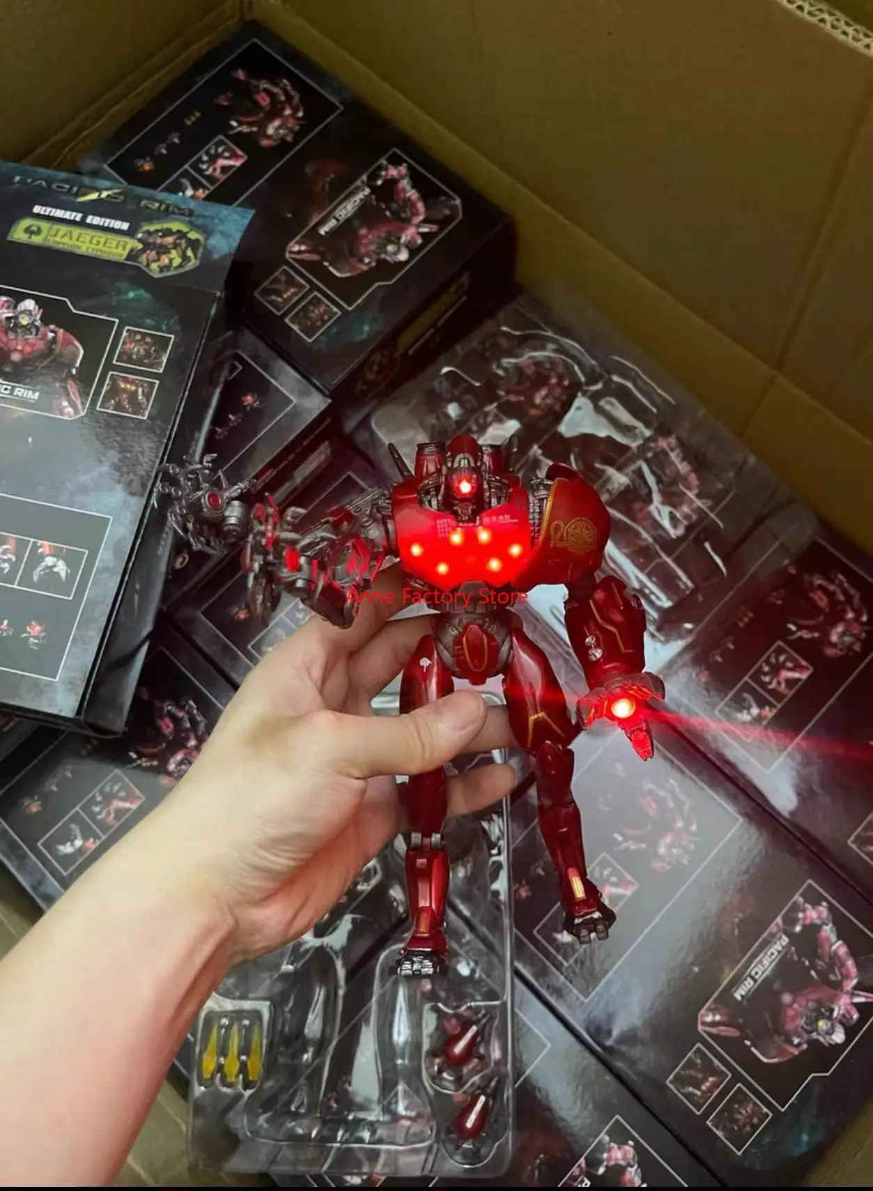 Spot  NOW Light 20CM Emit NECA - Model Kit Pacific Rim recension och pris